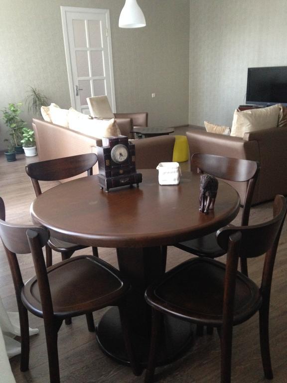 Cheap And Chic Apartment บาทูมิ ภายนอก รูปภาพ