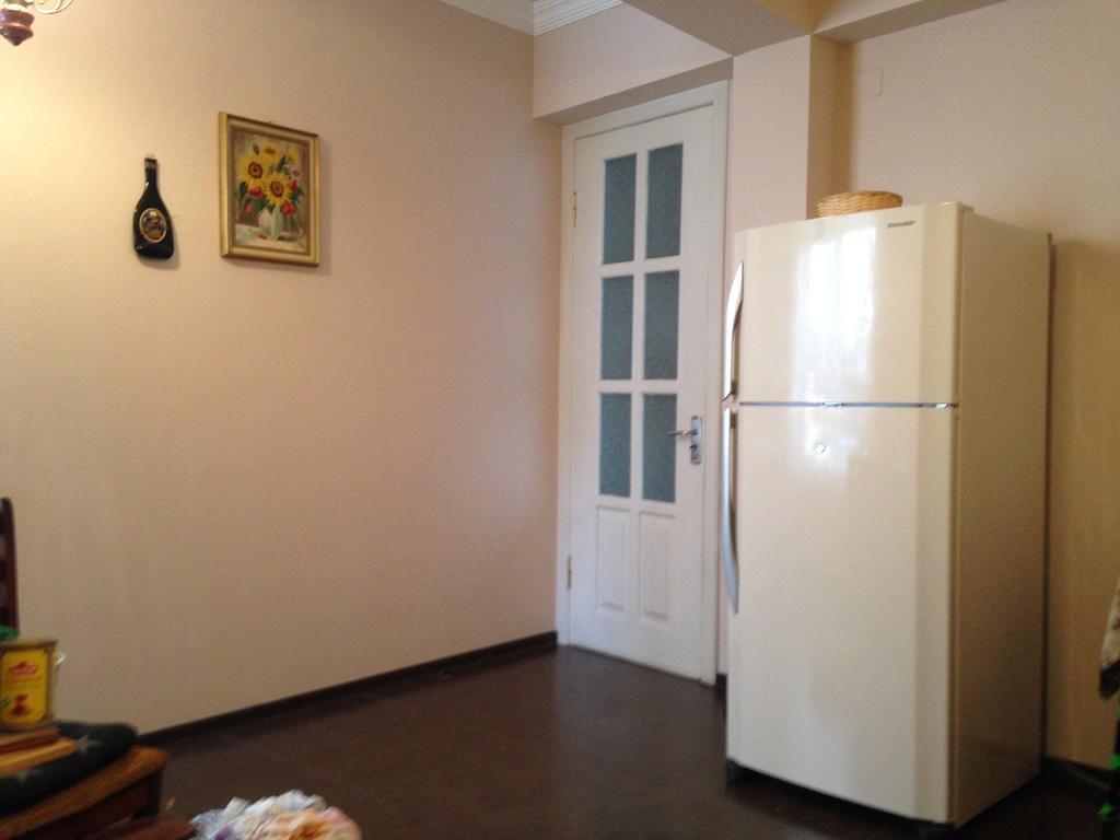 Cheap And Chic Apartment บาทูมิ ภายนอก รูปภาพ