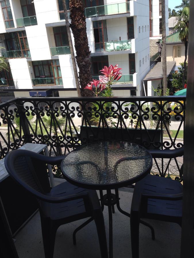 Cheap And Chic Apartment บาทูมิ ภายนอก รูปภาพ